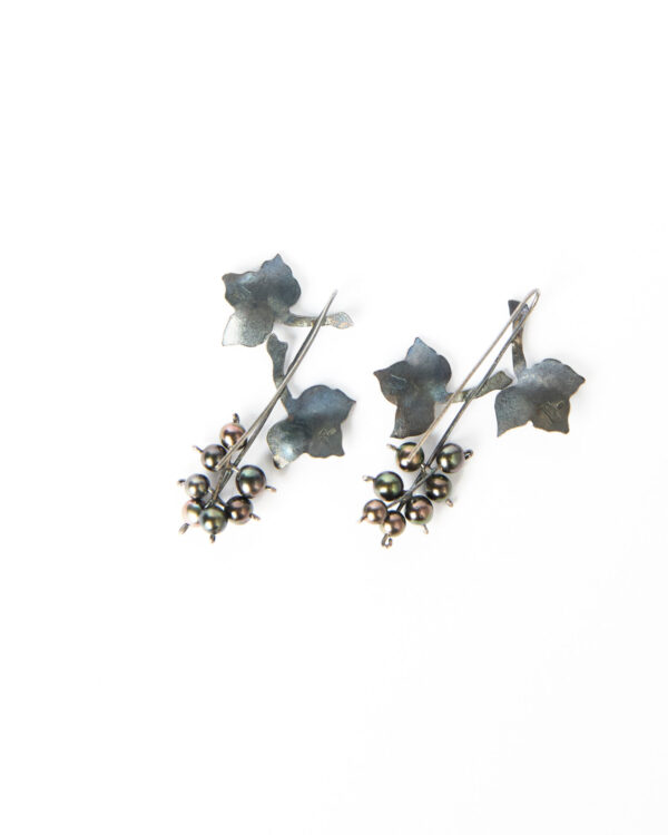 The earrings Im truly serious! - Image 4